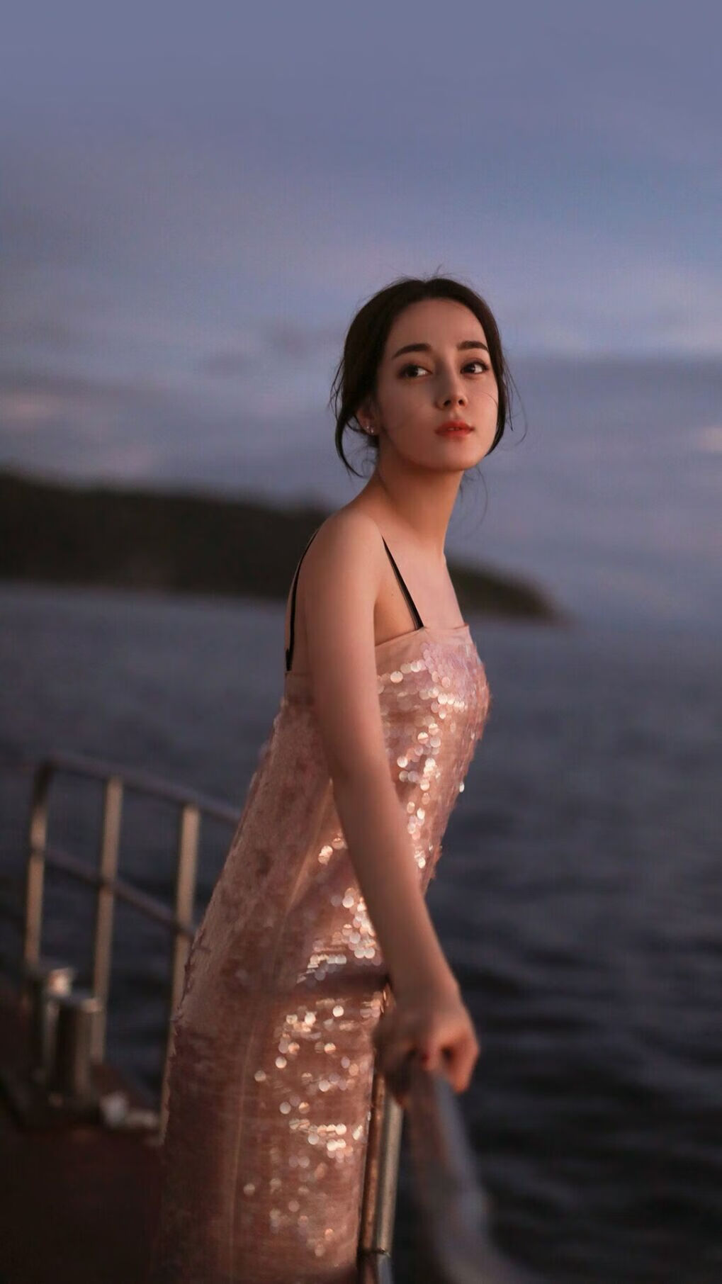 法国马术队在巴黎奥运会障碍赛团体决赛中获得铜牌，展现出色表现。