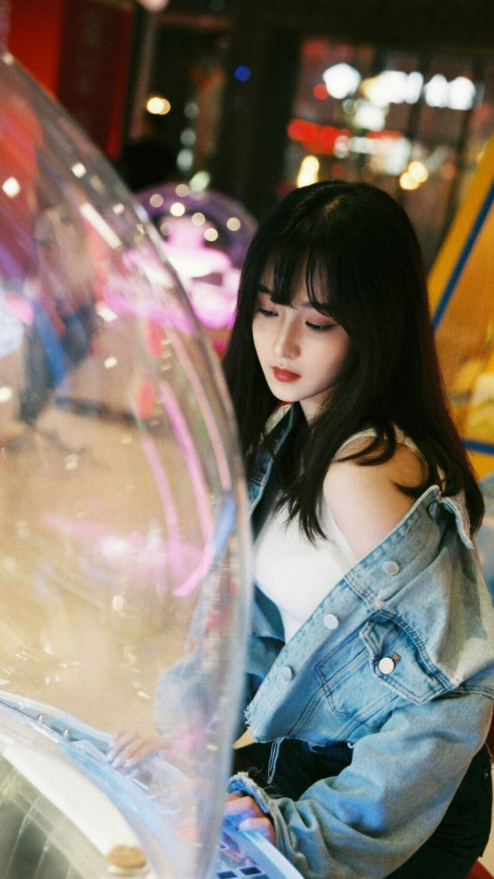 AYX SPORTS-亚眠球员红牌遭罚，或将错过下场比赛，亚眠球衣