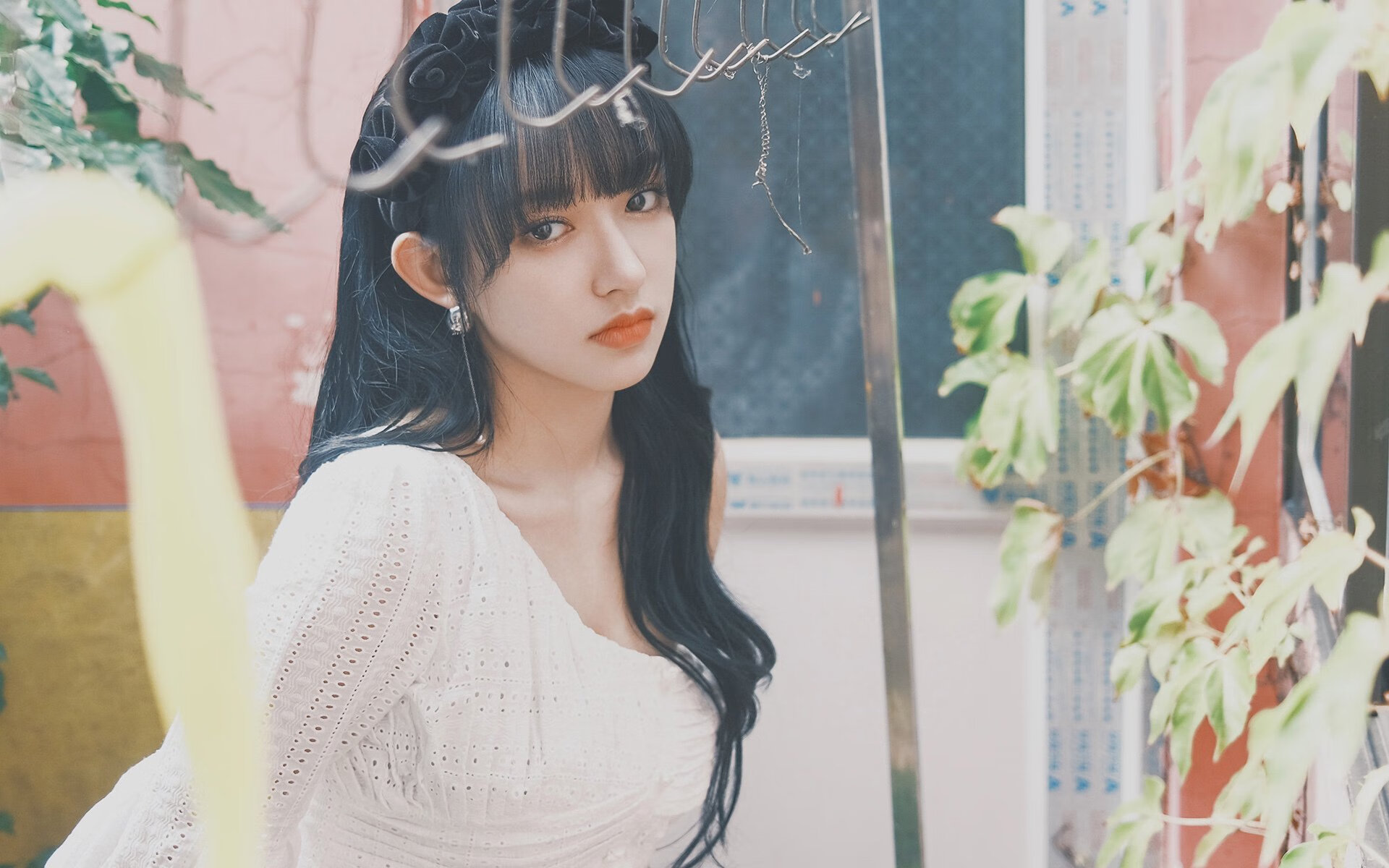 斯图加特中后卫归队,后防线迎来稳固时刻,斯图加特左后卫