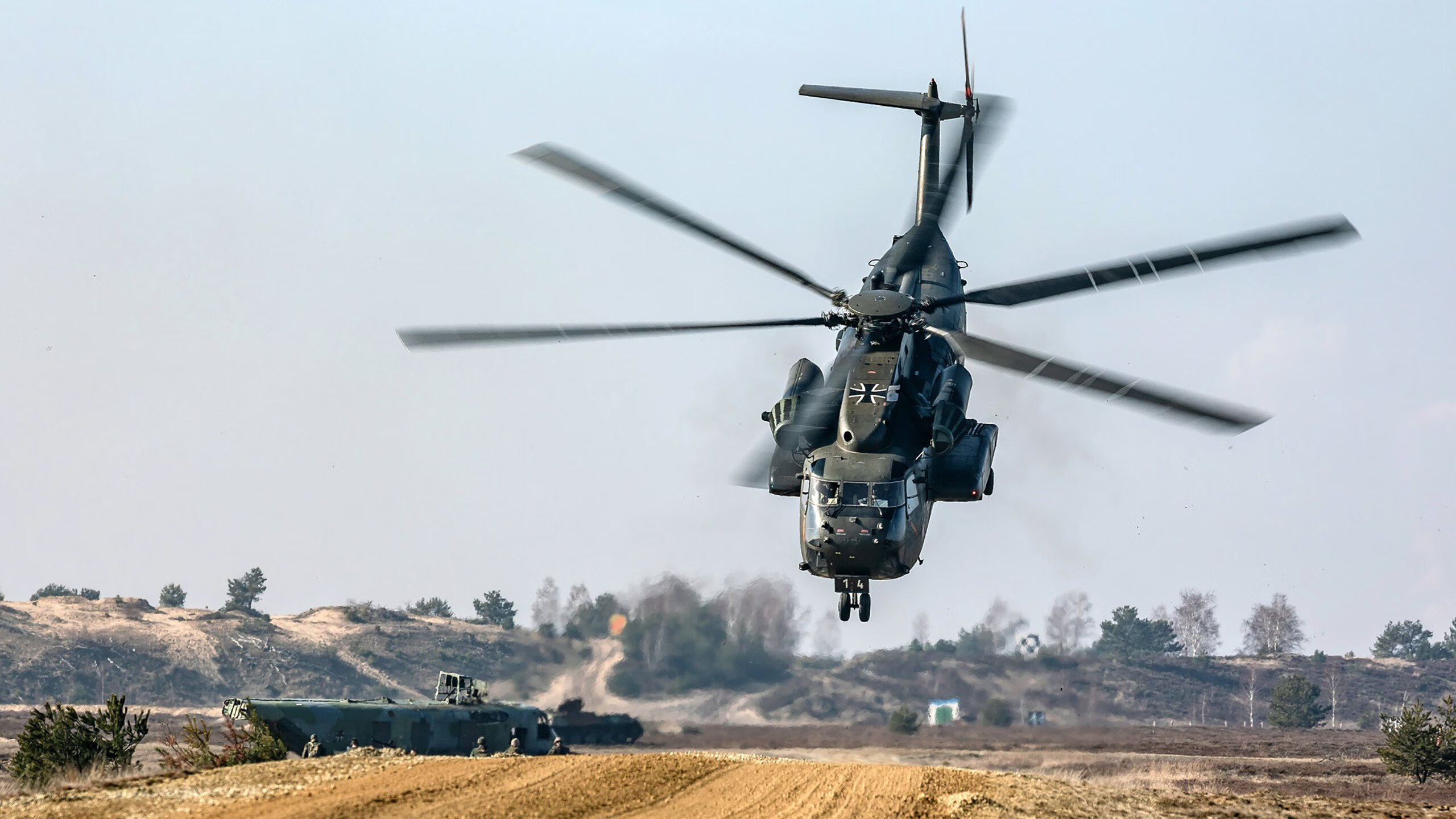 新西兰全黑队战术纪律严明,进攻防守游刃有余,新西兰全黑战舞视频