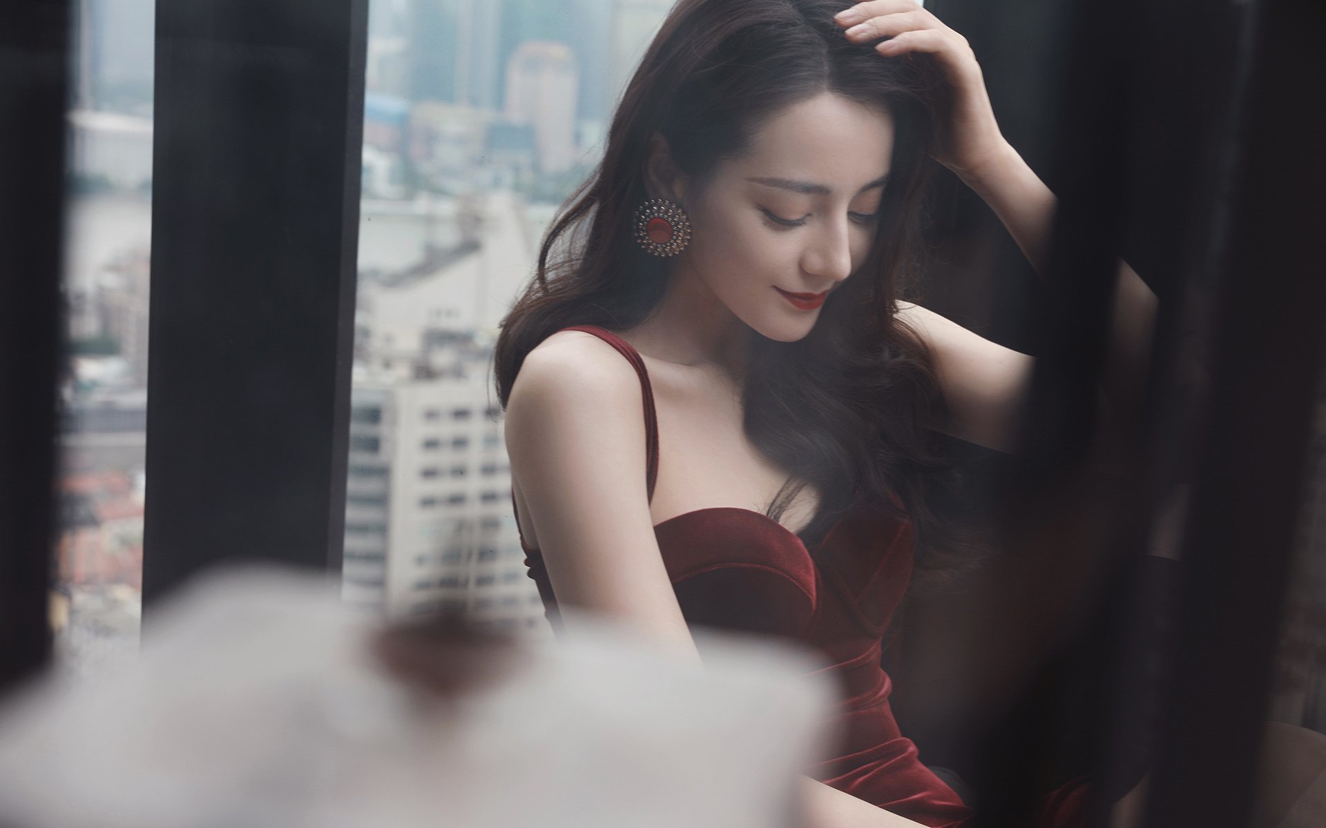 爱游戏娱乐平台-“高新体育中心：健力运动员挑战极限，举重赛事燃爆全场”