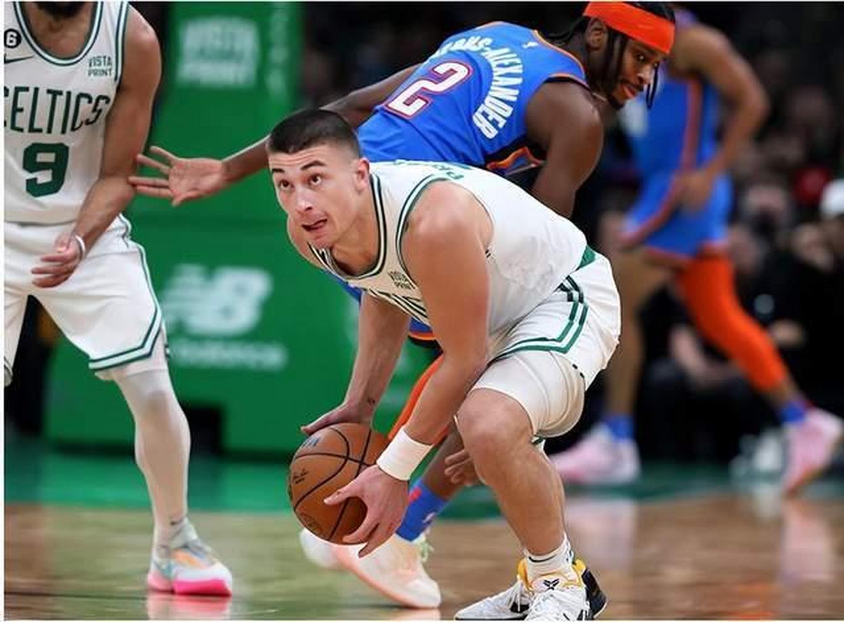 包含爱游戏官网：凯尔特人队季前赛：普里查德展现组织能力，争夺轮换位置的词条