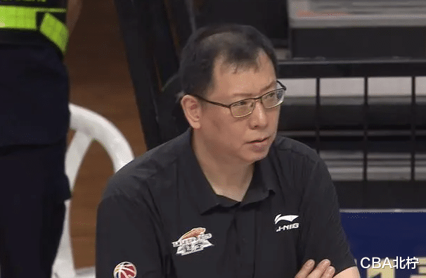 AYX爱游戏:CBA球员:高薪背后,压力与责任,如何平衡职业与生活?的简单介绍 AYX爱游戏:CBA球员:高薪背后,压力与责任,如何平衡职业与生活?的简单介绍